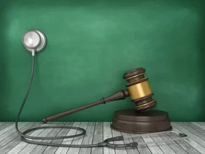 وکیل جرایم پزشکی چیست؟